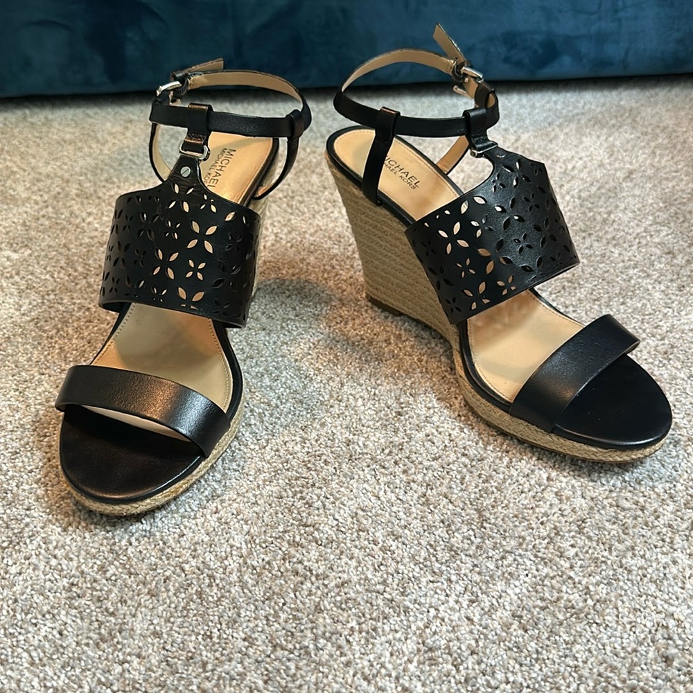 MICHAEL Michael Kors Darci Laser Cut Leather Espadrille Wedges -Size 10